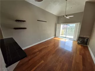 Photo #2: 2663121 Listing 