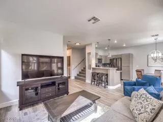 Photo #6: 2663138 Listing 