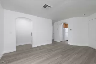 Photo #2: 2663167 Listing