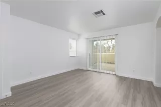 Photo #4: 2663167 Listing