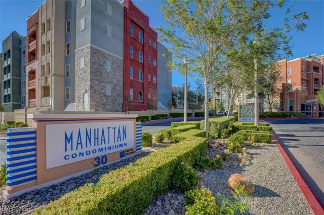 MLS: 2663185 Condo For Sale