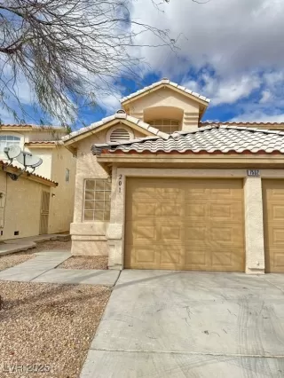 Photo #2: 2663195 Listing 