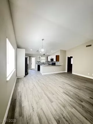 Photo #4: 2663195 Listing 