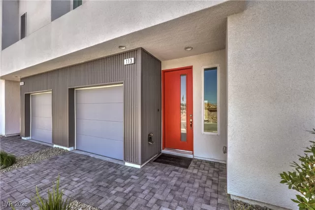 MLS: 2663227 Condo For Sale