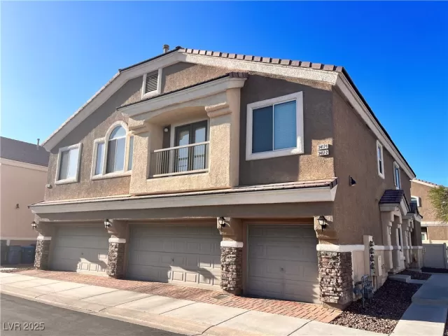 MLS: 2663237 Condo For Sale