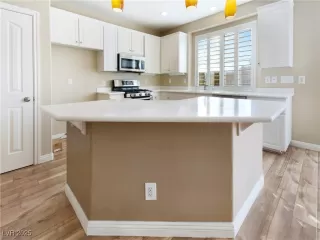 Photo #5: 2663244 Listing