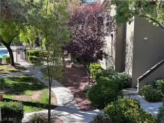 Photo #1: 2663256 Listing 