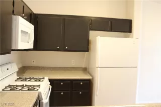 Photo #3: 2663298 Listing 