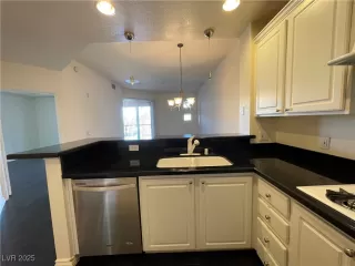 Photo #3: 2663314 Listing 