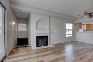 Photo #2: 2663338 Listing