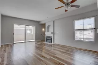 Photo #4: 2663338 Listing