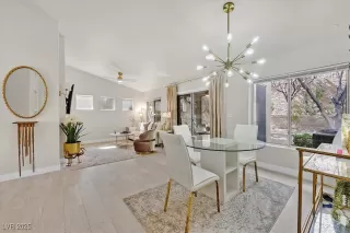 Photo #3: 2663339 Listing 