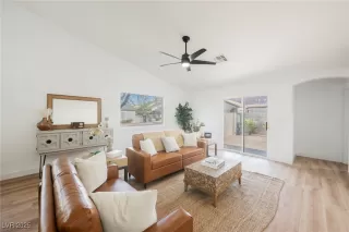 Photo #3: 2663355 Listing 