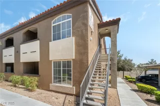 Photo #2: 2663392 Listing 