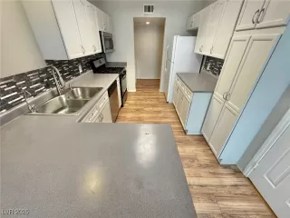 Photo #6: 2663419 Listing 