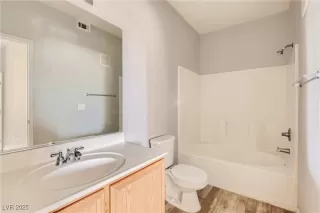 Photo #6: 2663445 Listing