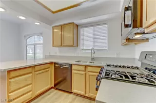 Photo #3: 2663461 Listing