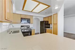 Photo #5: 2663461 Listing