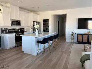 Photo #2: 2663513 Listing 