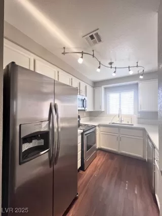 Photo #3: 2663531 Listing 