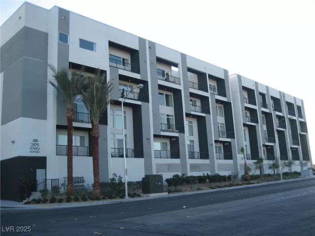 MLS: 2663555 Condo For Sale