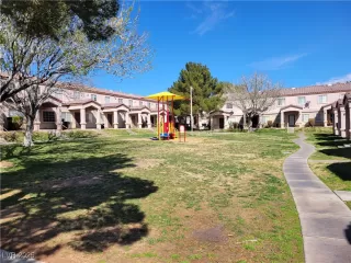 Photo #2: 2663557 Listing 