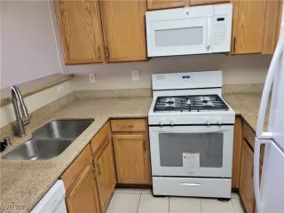 Photo #6: 2663557 Listing 