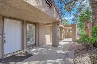 Photo #4: 2663603 Listing