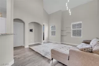 Photo #1: 2663621 Listing