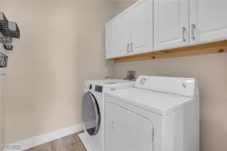 Photo #6: 2663621 Listing