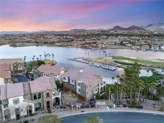 Photo #4: 2663633 Listing