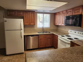 Photo #2: 2663666 Listing 