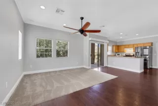 Photo #3: 2663677 Listing