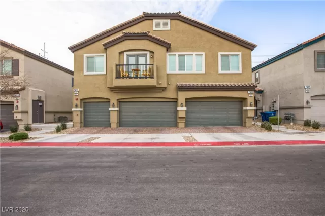 MLS: 2663708 Condo For Sale