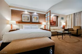 Photo #6: 2663749 Listing