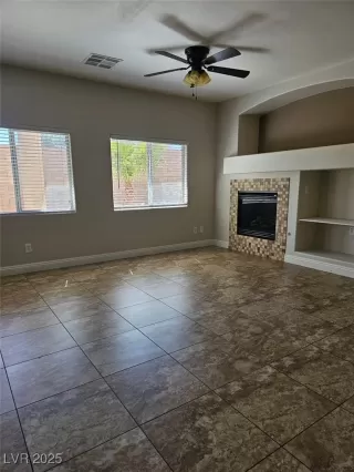 Photo #1: 2663782 Listing 