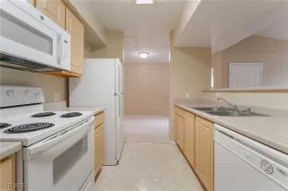 Photo #5: 2663813 Listing 