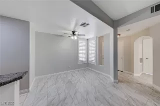 Photo #6: 2663884 Listing