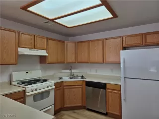 Photo #3: 2663900 Listing 