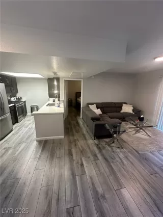 Photo #5: 2663910 Listing 