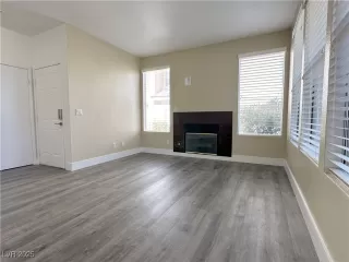 Photo #3: 2663911 Listing 