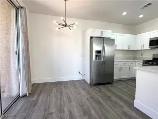 Photo #5: 2663911 Listing 