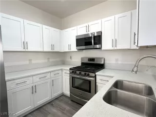 Photo #6: 2663911 Listing 