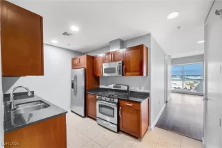 Photo #3: 2663916 Listing 