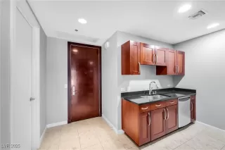 Photo #4: 2663916 Listing 