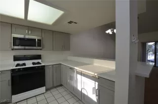 Photo #3: 2663929 Listing 