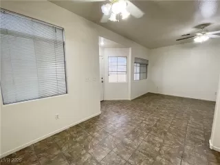 Photo #3: 2663936 Listing 