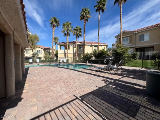 MLS: 2663963 Condo For Sale