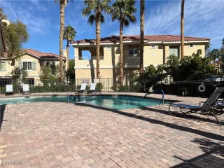 Photo #1: 2663963 Listing 