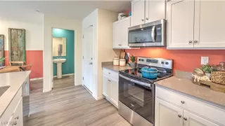 Photo #6: 2663983 Listing